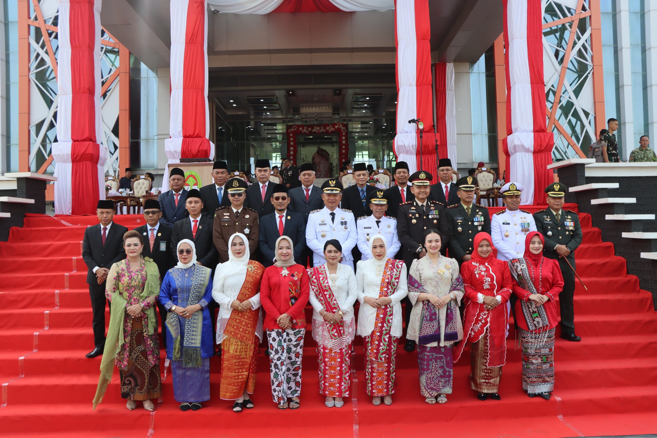 Kapolres Ketapang Bersama Forkopimda Hadiri Upacara HUT ke-81 RI, Momentum Perkuat Semangat Persatuan dan Pengabdian