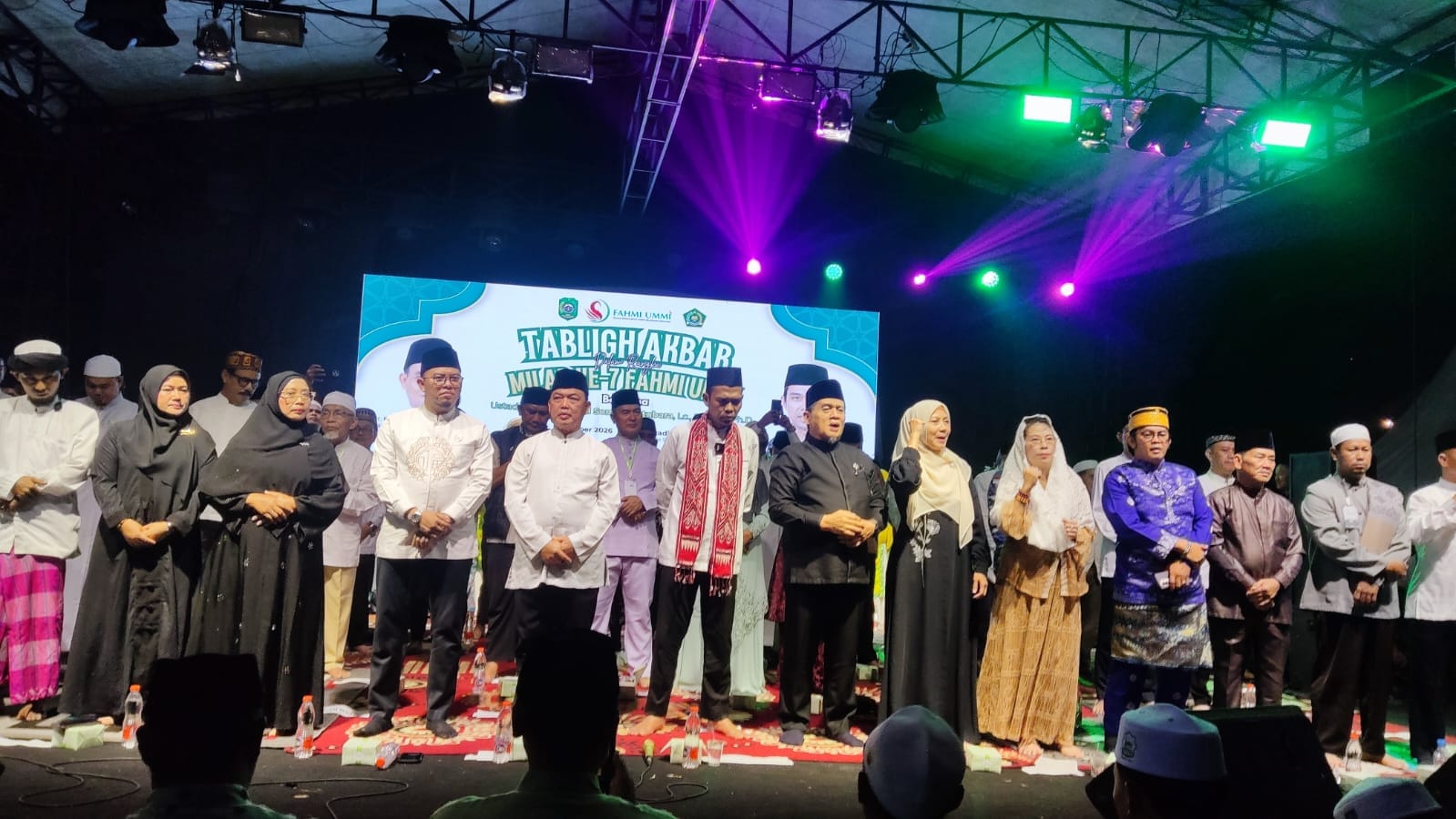 Ustadz Abdul Somad ( UAS) Meminta Jaga Persatuan dan Kesatuan